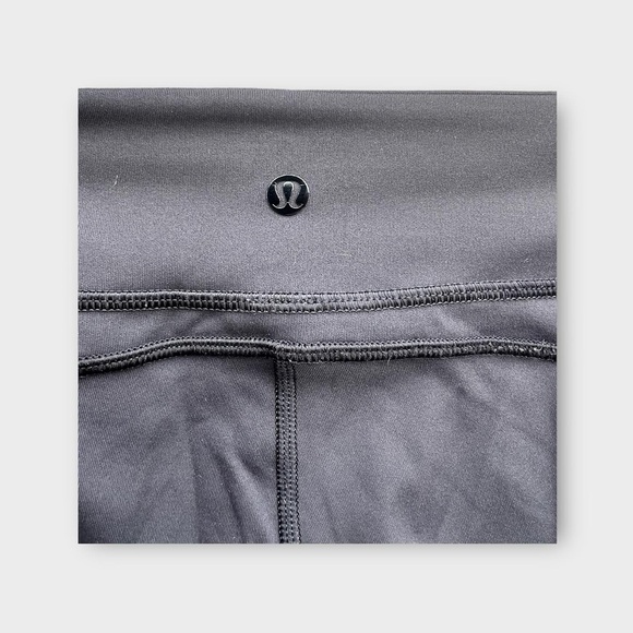 Lululemon size 4 - Picture 4 of 4